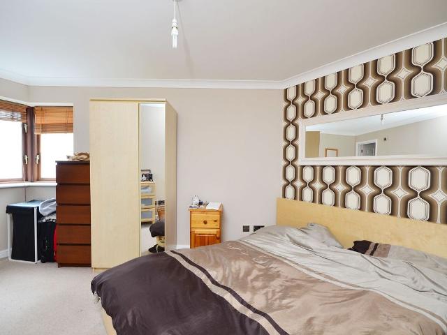 The Bittoms, Kingston, Kingston Upon Thames KT1, 2 bed flat to rent, £1,900 pcm | PrimeLocation