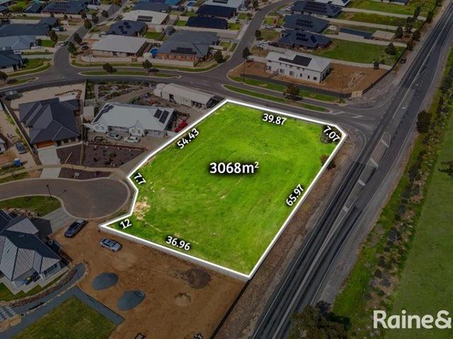 The BIGGEST allotment in Pipers Crest