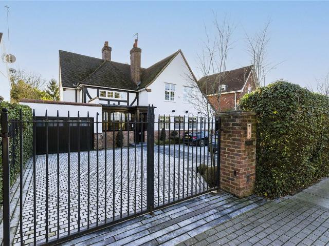 The Bishops Avenue, Hampstead Garden Suburb, London N2, 5 bed detached house to rent, £26,000 pcm | PrimeLocation