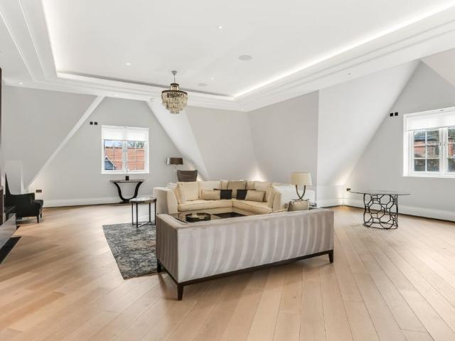 The Bishops Avenue, Hampstead Garden Suburb,, N2 0BJ