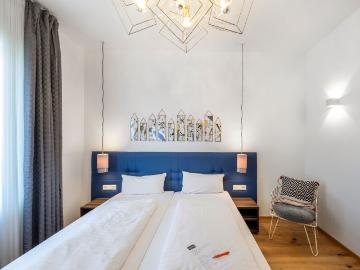 The Bluebird No Kitchen, Heidelberg Amsterdam Apartments for Rent