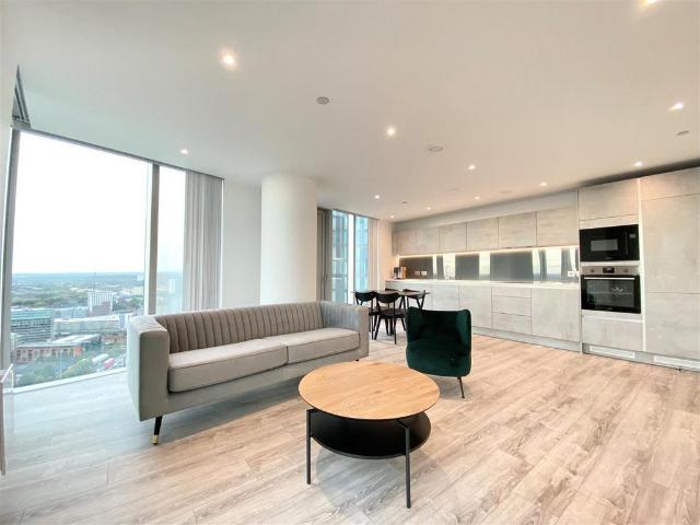 The Blade, Manchester 2 bed apartment to rent £1,900 pcm £438 pw