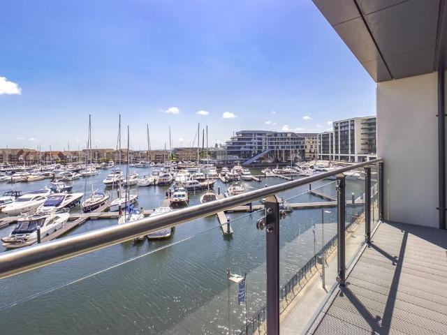 The Blake Building, Ocean Village, Southampton SO14, 2 bed flat to rent, £2,000 pcm | PrimeLocation
