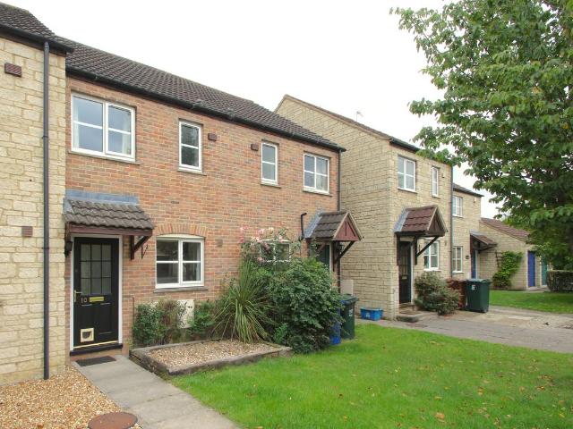 The Bramblings, Bicester OX26, 2 bed terraced house to rent, £1,350 pcm | PrimeLocation