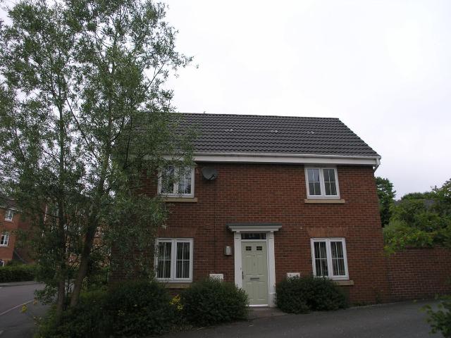 The Breeze, Brierley Hill DY5, 3 bed semi detached house to rent, £1,150 pcm | PrimeLocation