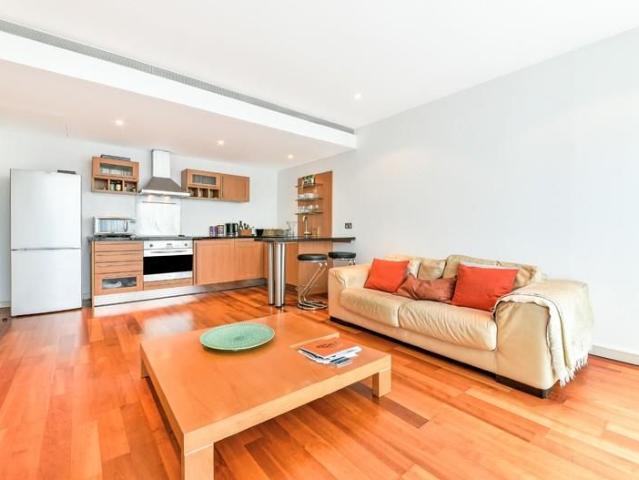 The Bridge, Queenstown Road, Battersea SW11, 1 bed flat to rent, £2,600 pcm | PrimeLocation