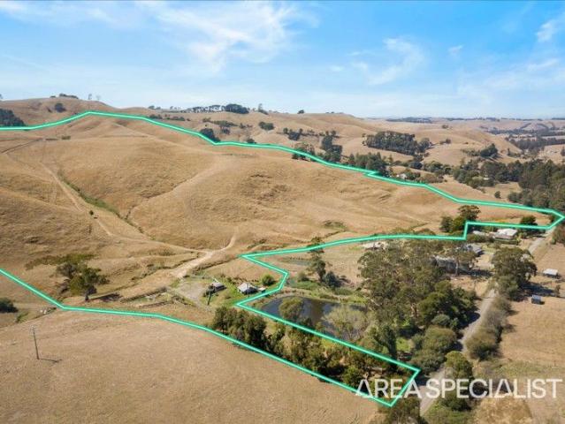 The Brief: 189 Acre Grazing Block on Township Boundary