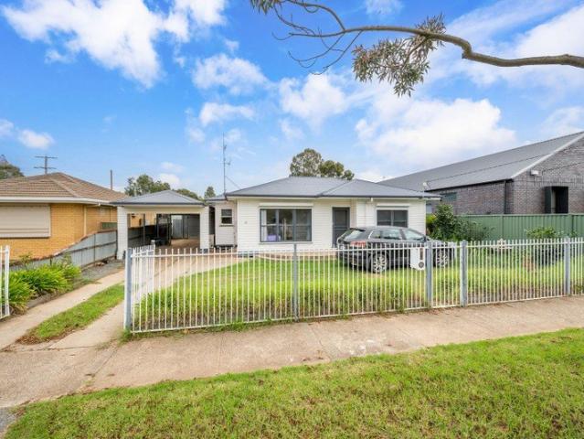 The Brief: 33 Echuca Road, Mooroopna VIC 3629