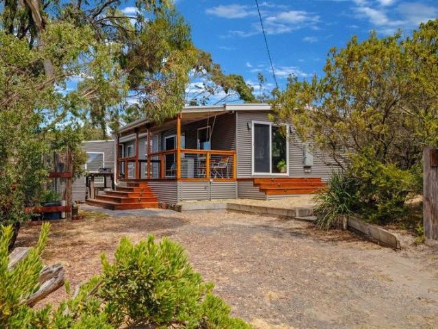The Brief: Coastal Space, Style & Serenity