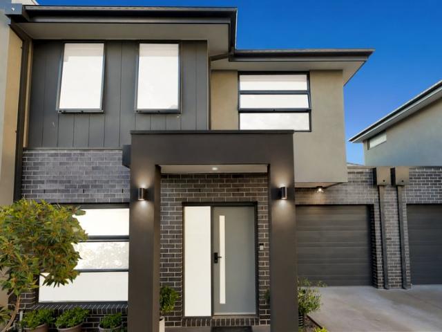 The Brief: Contemporary Street Front Living with No Body Corporate