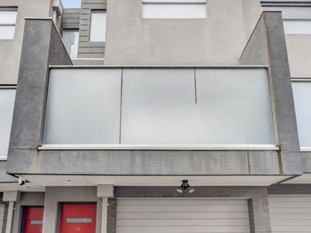 The Brief: Contemporary Three Level Living at 142144 Thames Street