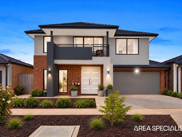 THE BRIEF: Carlisle Built 44 SQS approx, 2 Ensuites!