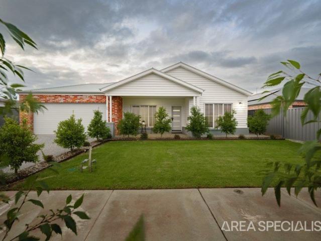 The Brief: A Home Worthy of Its Gol Gol Address