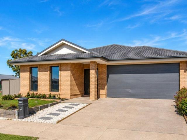 The Brief: A modern Mooroopna family home with the space, finish and easy care layout buyers keep asking for