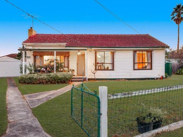 The Brief: Generous 703sqm block with character charm and future potential