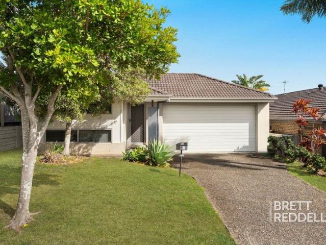 The Brief: 4 Bedroom Home in Ormeau Hills, Multiple Living Areas, Covered Patio Family Living in Ormeau Hills