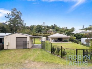 Eungella, Mackay Regional - Patio, Equipped kitchen