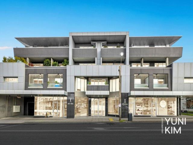 The Brief: Auction, Unless sold prior