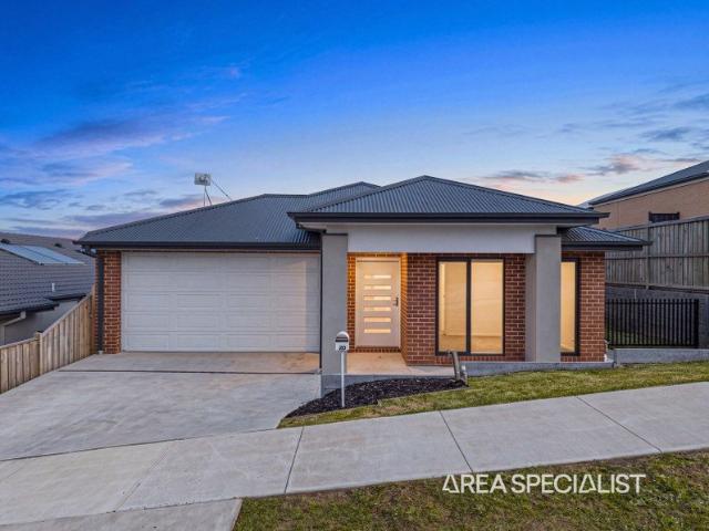 The Brief: Near New Four Bedroom Family Home with Two Living Areas and a Study in Warragul