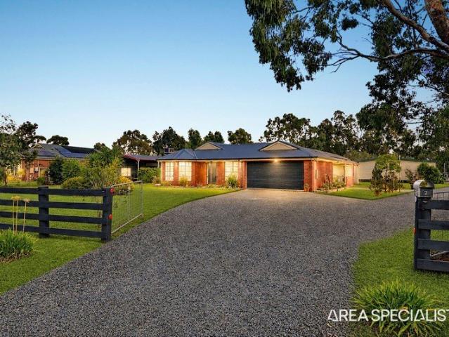 THE BRIEF: Almost An Acreage with a Granny Flat!