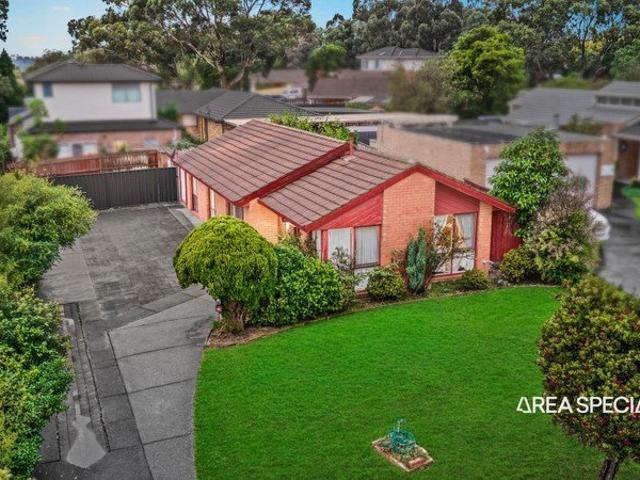 The Brief: Spacious Family Home in a Quiet Court Location!