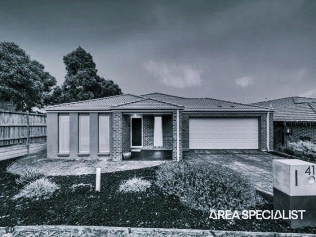 The Brief: Spacious Family Living with Modern Comfort in Cardinia Views