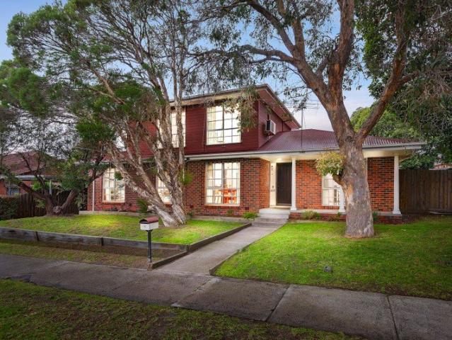 The Brief: Spacious Family Living with Poolside Appeal in Frankston Heights