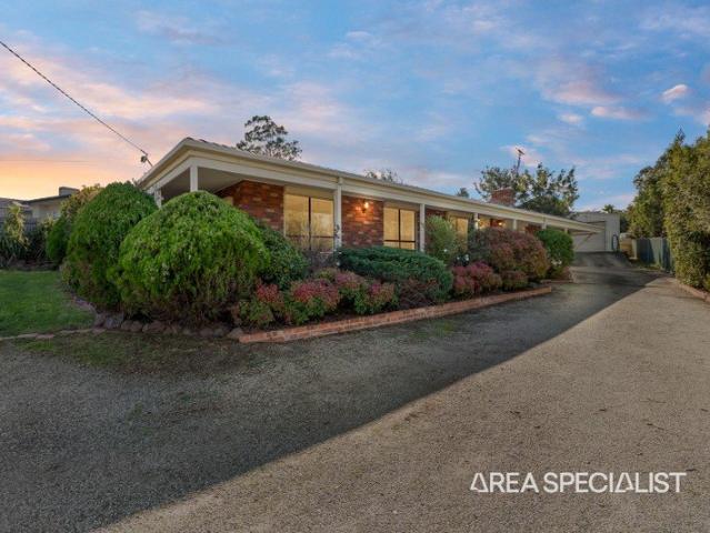The Brief: Spacious Family Living on a Massive 1080m² Block Endless Potential