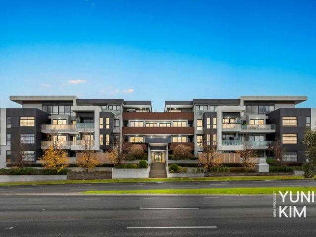The Brief: Spacious, Stylish & Surprisingly Large A Premium Apartment with Separate Study