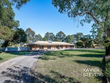The Brief: Prestigious Kialla Court Lifestyle on Approximately Five Acres