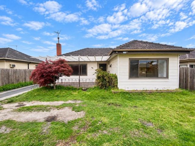 The Brief: Updated Three Bedroom Home in a Convenient Clayton South Location