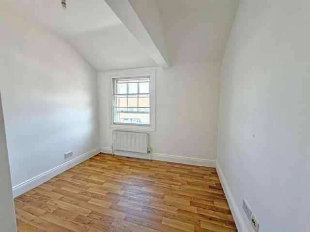 The Broadway, Bedford, MK40