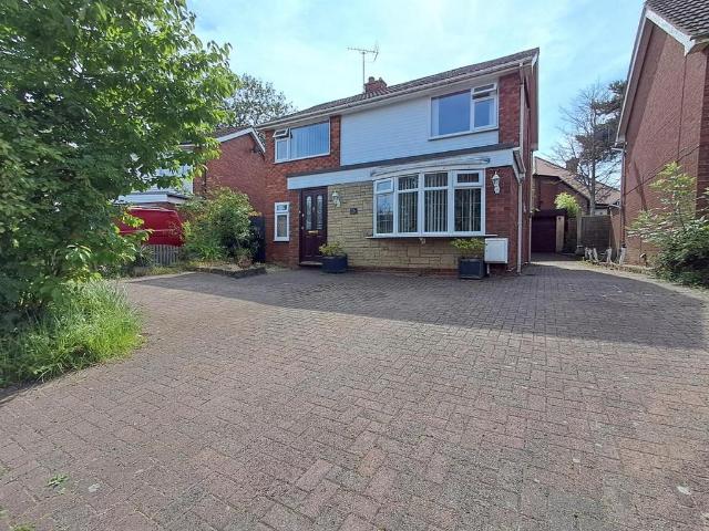 The Broadway, Nantwich CW5 4 bed detached house to rent £1,595 pcm £368 pw