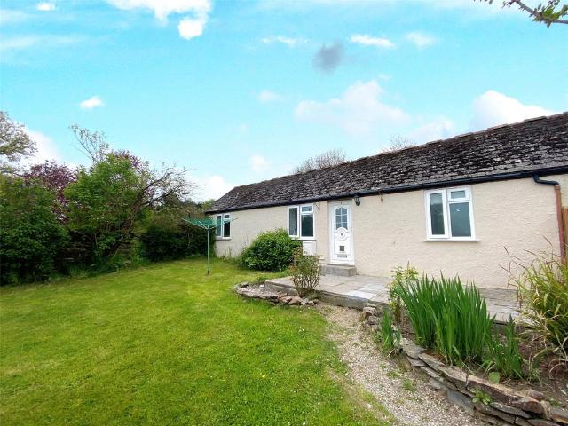 The Bungalow, Higher Dutson Farm. 2 bed bungalow to rent £850 pcm £196 pw