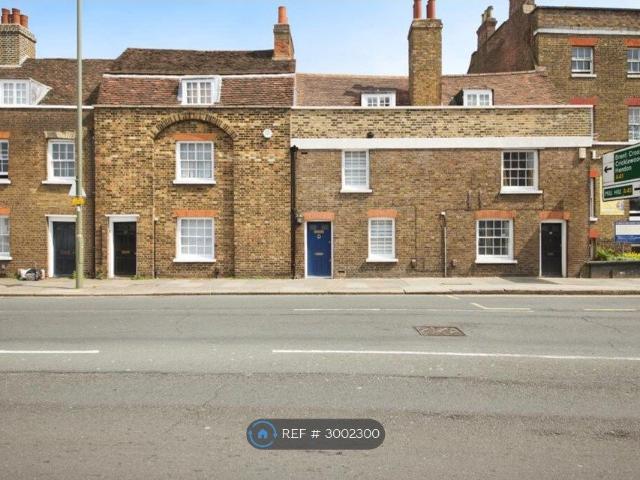 The Burroughs, London NW4, 3 bed terraced house to rent, £2,500 pcm | PrimeLocation