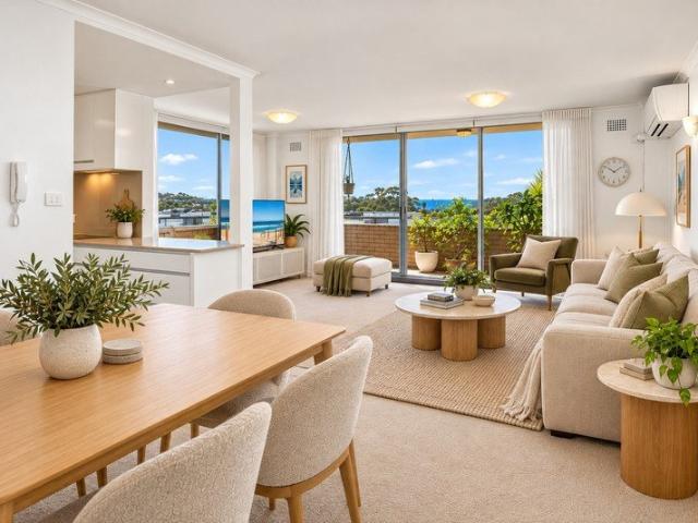 THE GODDESS OF DEE WHY! MASSIVE 170M2 + VIEWS