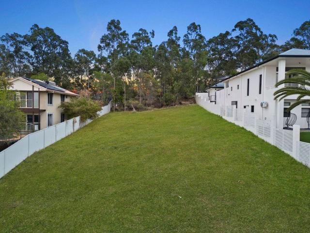 The Gold Coast at Your Feet: Premier Hilltop Allotment at Chevron Rise