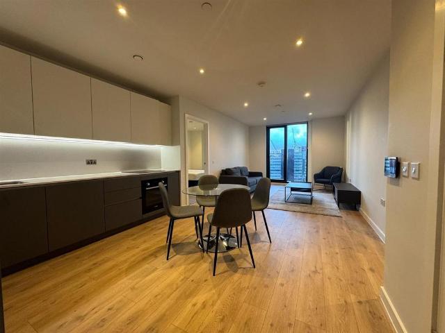 The Gate, 21 Aspin Lane, Manchester, M4 4GR, United Kingdom | 2 bed apartment for rent #135189598 | Rentberry