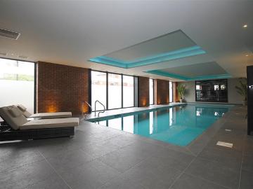 The Gate, Waterside Village. 2 bed flat to rent £1,375 pcm £317 pw