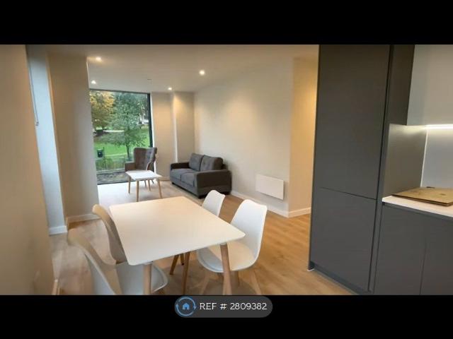 The Gate, Manchester M4, 2 bed flat to rent, £1,500 pcm | PrimeLocation