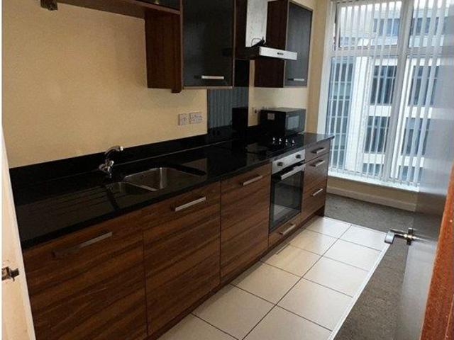 The Gatehaus, Bradford BD1, 2 bed flat to rent, £750 pcm | PrimeLocation