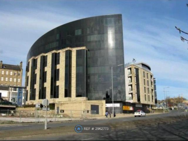 The Gatehaus, Bradford BD1, 2 bed flat to rent, £850 pcm | PrimeLocation