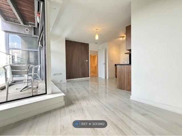 The Gatehaus, Bradford BD1, 2 bed flat to rent, £875 pcm | PrimeLocation