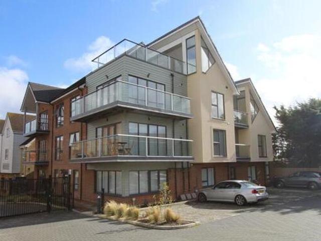 The Gatehouse, Eastwood Road, 2 Bedroom Apartment