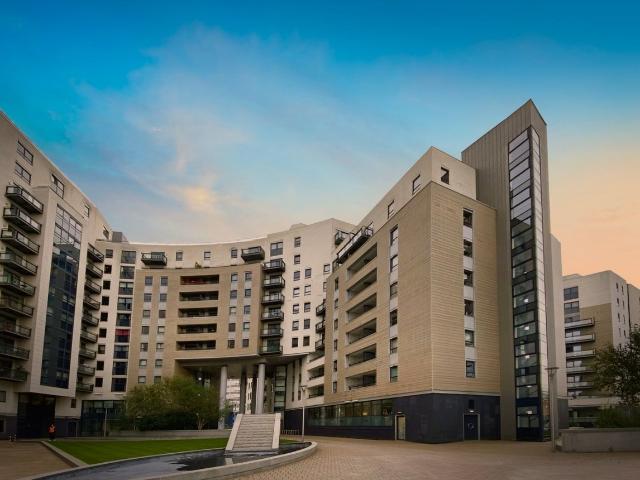 The Gateway North, Crown Point Road, Leeds, West Yorkshire LS9, 1 bed flat to rent, £975 pcm | PrimeLocation