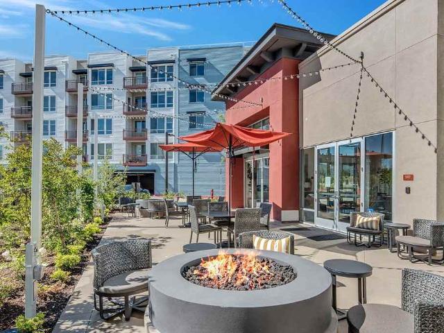 The Galloway 2 Bedroom Apartment for Rent at 4863 Willow Rd, Pleasanton, CA 94588
