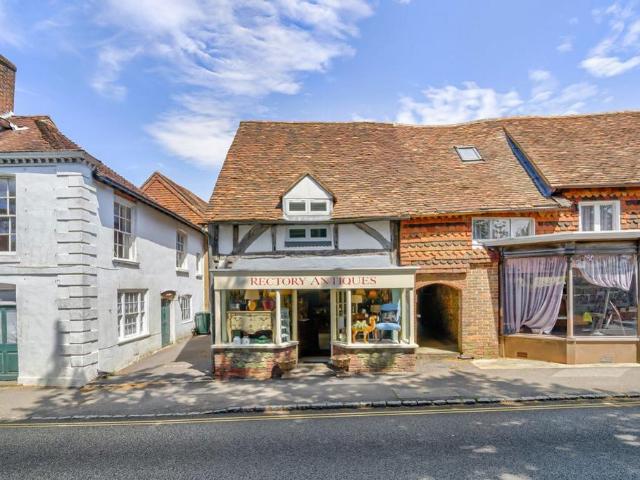 The Gallery, Petworth 2 bed flat to rent £1,350 pcm £312 pw