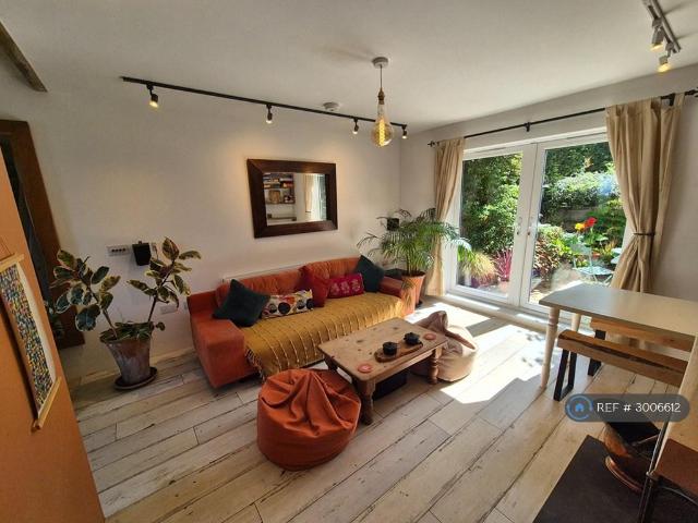 The Gastons, Bristol, BS11 1 bed in a house share to rent £695 pcm £160 pw