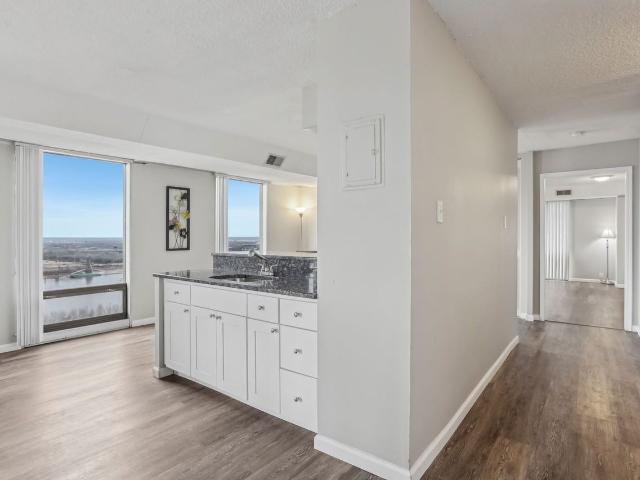 The Gentry's Landing 1 Bedroom Apartment for Rent at 400 North 4th Street, St. Louis, MO 63102 Downtown St. Louis