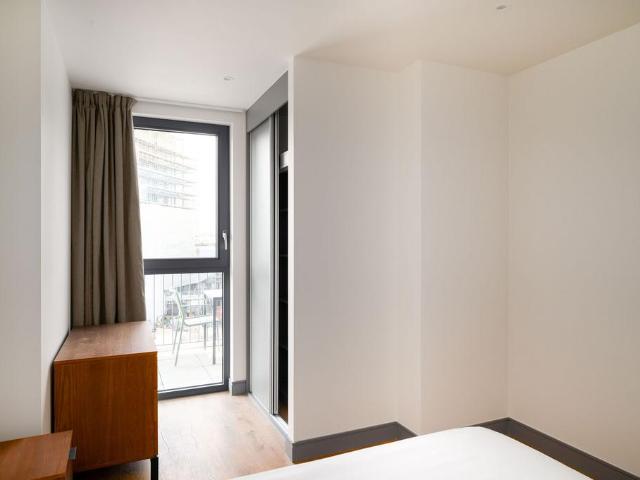 The Gessner, 3 Watermead Way. 2 bed flat to rent £2,905 pcm £670 pw